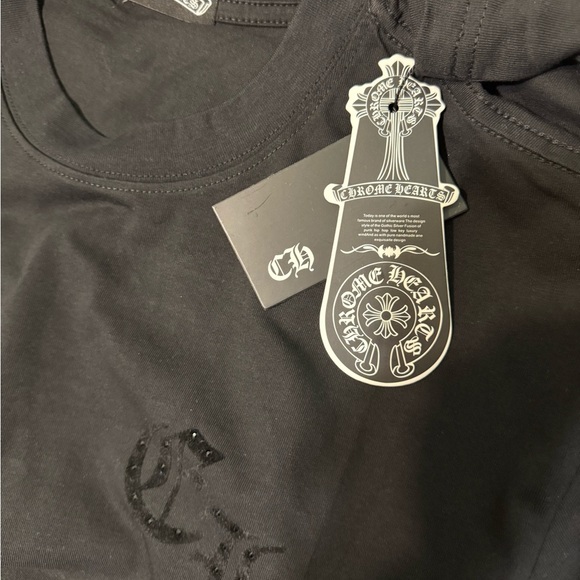 Hearts‎ Rhinestone Black Tee NWT Size Medium BEST QUALITY OUT THERE - Picture 3 of 6